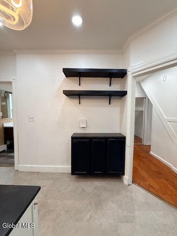 146 6th Avenue, Troy, NY 12180