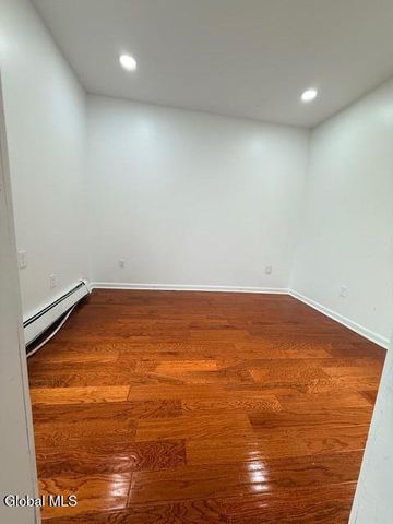 146 6th Avenue, Troy, NY 12180