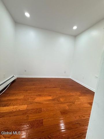 146 6th Avenue, Troy, NY 12180