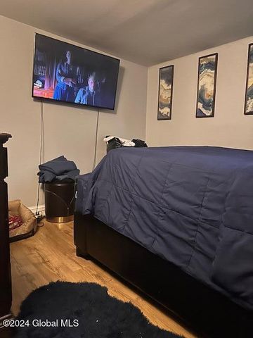 146 6th Avenue, Troy, NY 12180