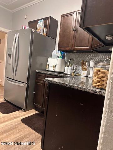 146 6th Avenue, Troy, NY 12180