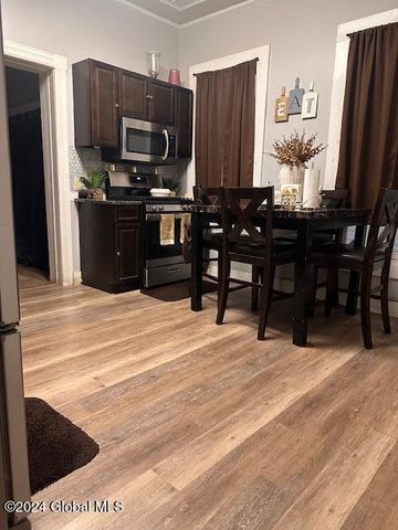 146 6th Avenue, Troy, NY 12180