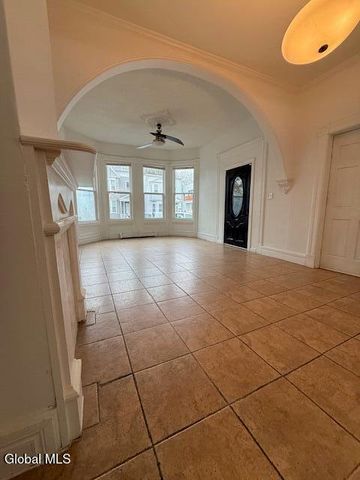 146 6th Avenue, Troy, NY 12180