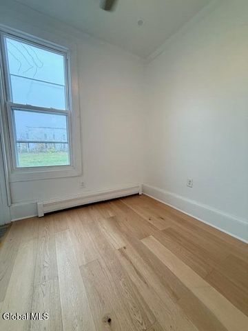 146 6th Avenue, Troy, NY 12180