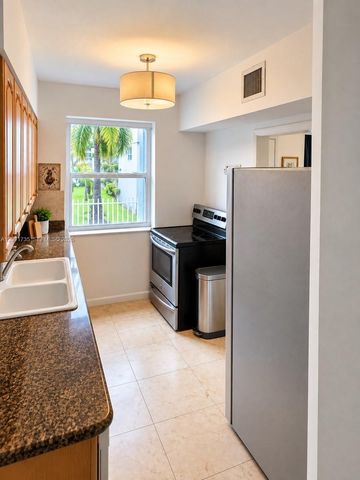 530 SW 10th Street 2-C, Miami, FL 33130