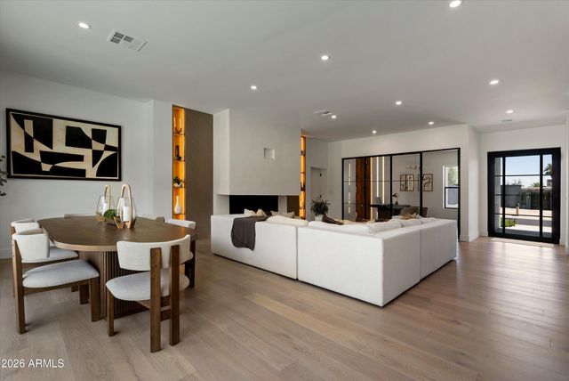 6648 E PERSHING Avenue, Scottsdale, AZ 85254