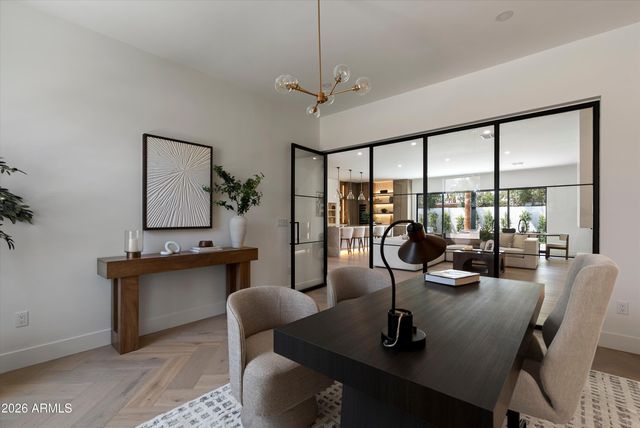 6648 E PERSHING Avenue, Scottsdale, AZ 85254