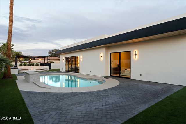 6648 E PERSHING Avenue, Scottsdale, AZ 85254