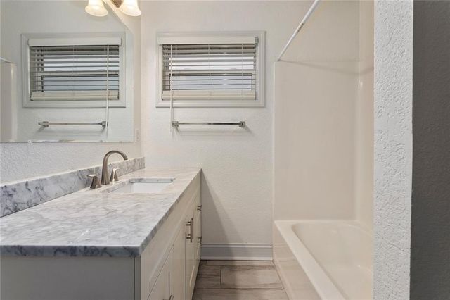 200 Lakecrest Boulevard, Rushville, MO 64484