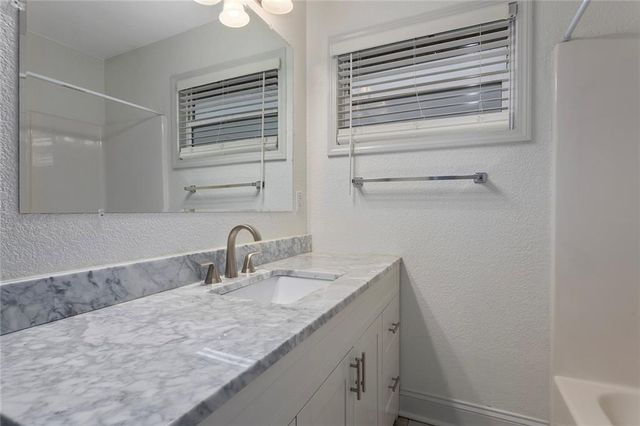 200 Lakecrest Boulevard, Rushville, MO 64484