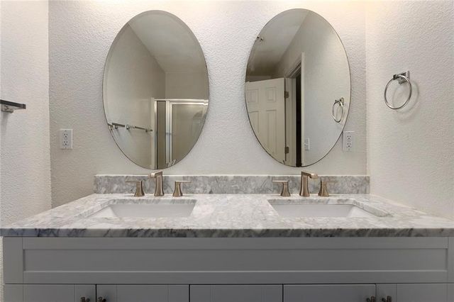 200 Lakecrest Boulevard, Rushville, MO 64484