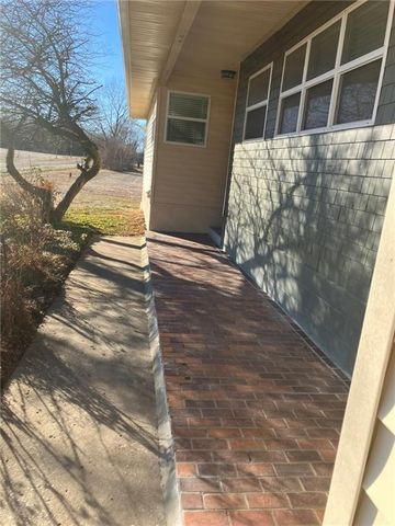 200 Lakecrest Boulevard, Rushville, MO 64484