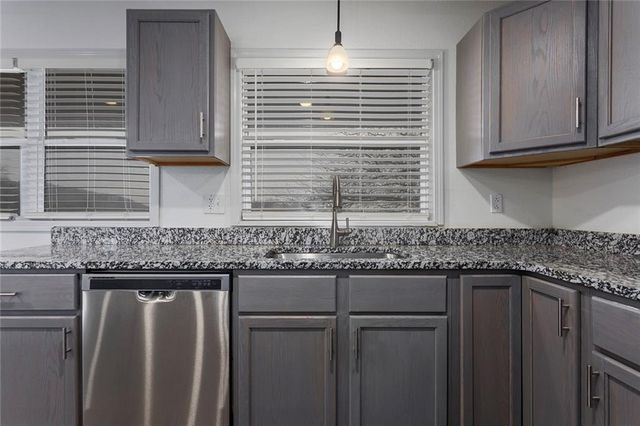 200 Lakecrest Boulevard, Rushville, MO 64484