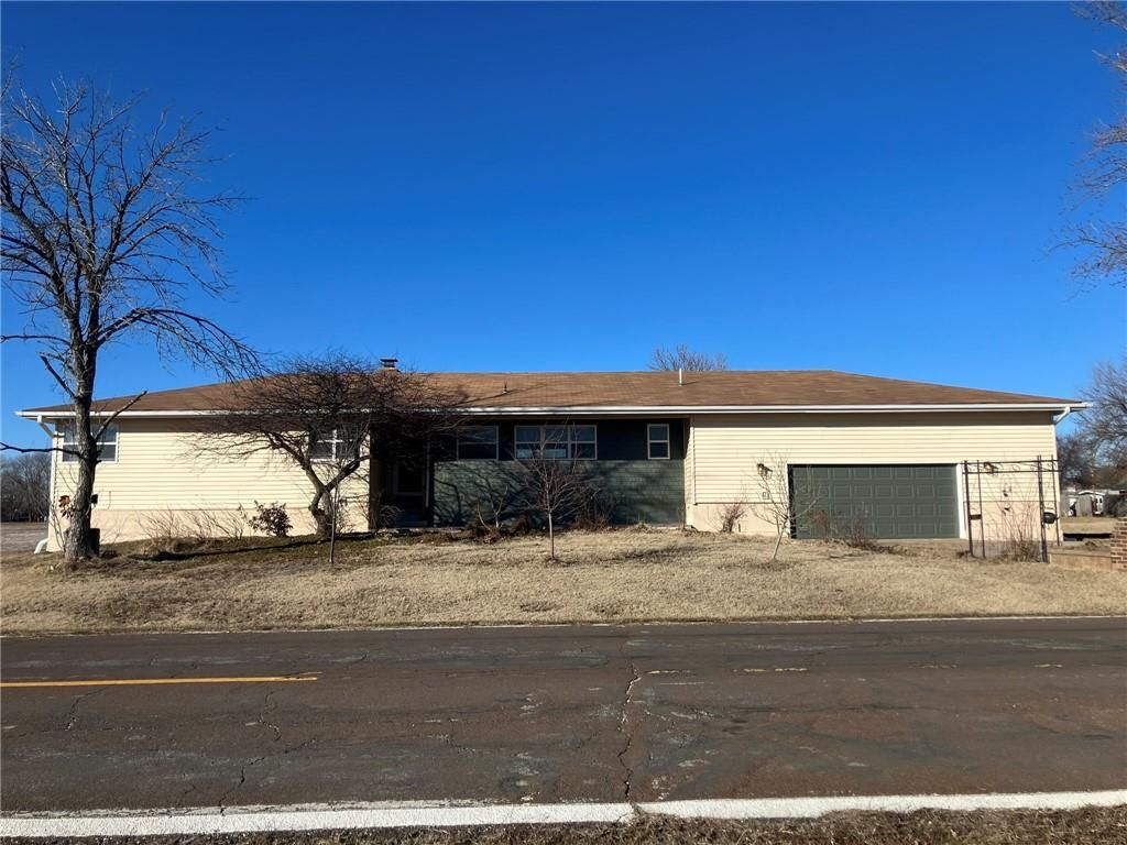 200 Lakecrest Boulevard, Rushville, MO 64484