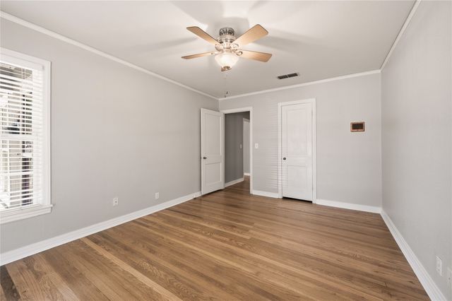 4424 Calmont Avenue, Fort Worth, TX 76107