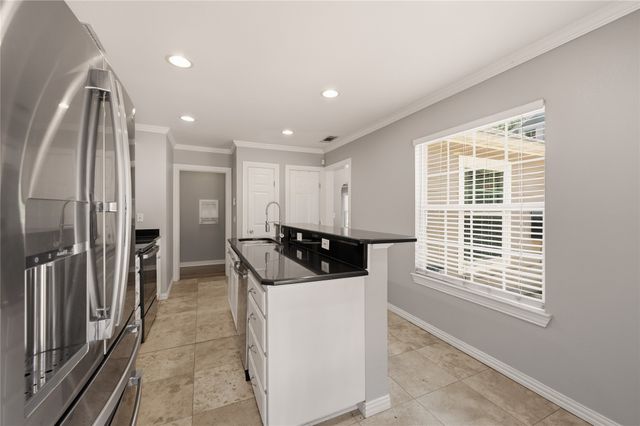 4424 Calmont Avenue, Fort Worth, TX 76107