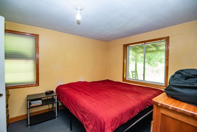 40 Brown Road, Deerfield, NH 03037