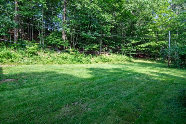 40 Brown Road, Deerfield, NH 03037