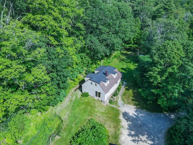 40 Brown Road, Deerfield, NH 03037