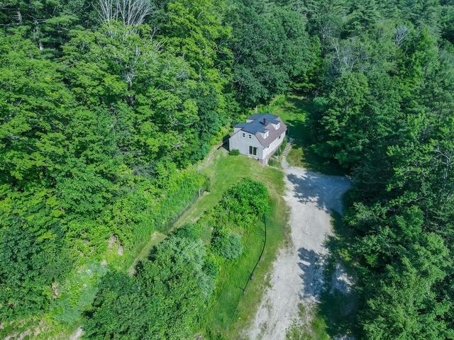 40 Brown Road, Deerfield, NH 03037