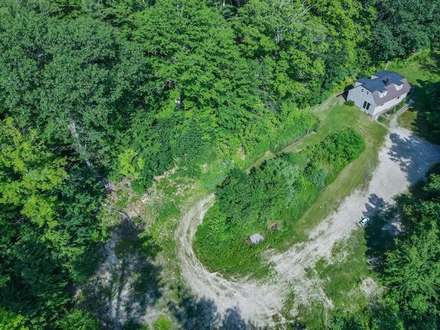 40 Brown Road, Deerfield, NH 03037