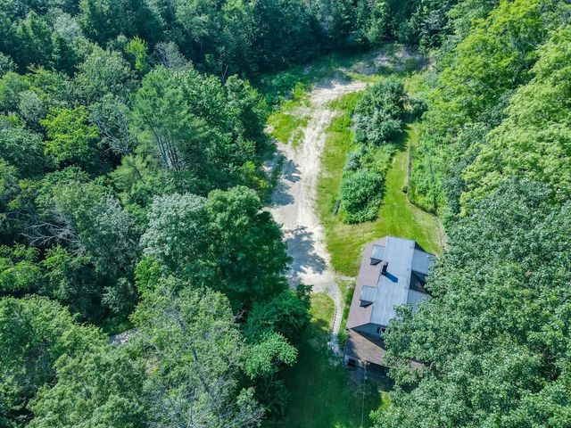 40 Brown Road, Deerfield, NH 03037