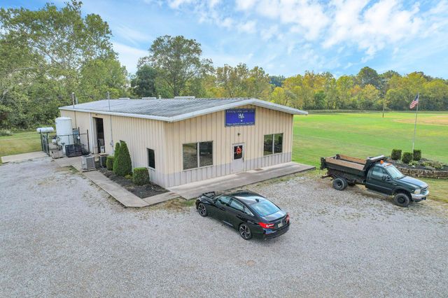 31199 Chieftain Drive, Logan, OH 43138