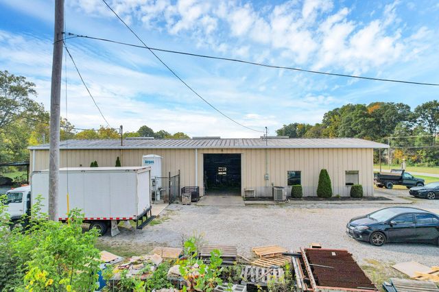 31199 Chieftain Drive, Logan, OH 43138