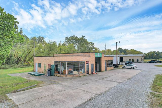 31199 Chieftain Drive, Logan, OH 43138