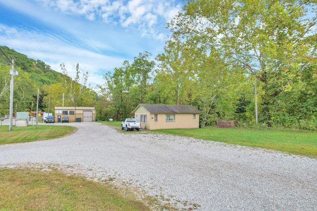 31199 Chieftain Drive, Logan, OH 43138