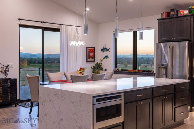 197 White Horse Loop, Bozeman, MT 59718