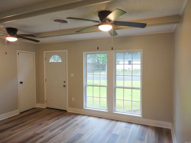 815 Desoto Place, Benton, AR 72015