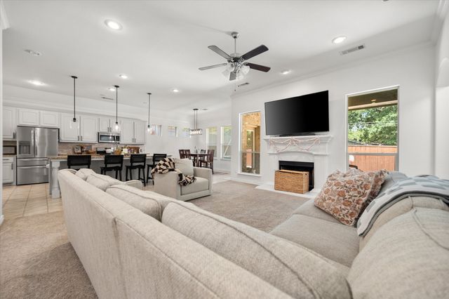 441 Corriente Trail, Azle, TX 76020