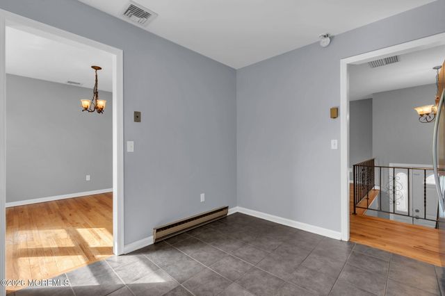 46 Balloch Place, Red Bank, NJ 07701