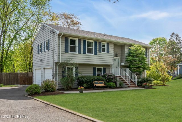 46 Balloch Place, Red Bank, NJ 07701