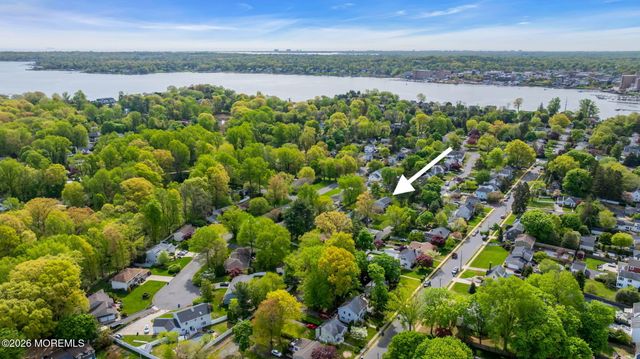 46 Balloch Place, Red Bank, NJ 07701