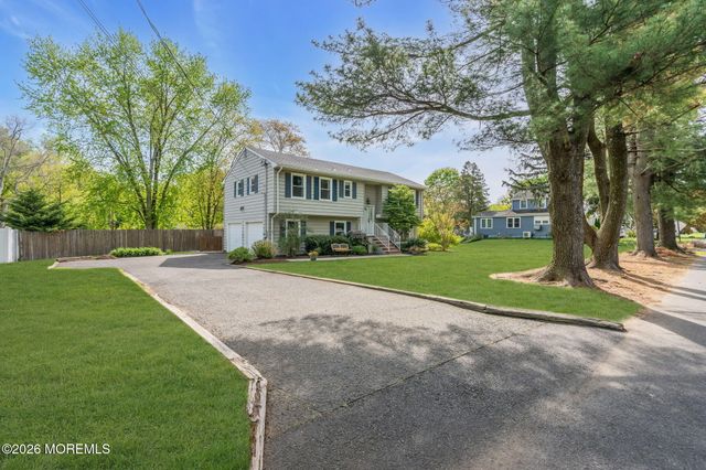 46 Balloch Place, Red Bank, NJ 07701
