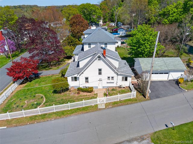 82 California Avenue, Middletown, NY 10940