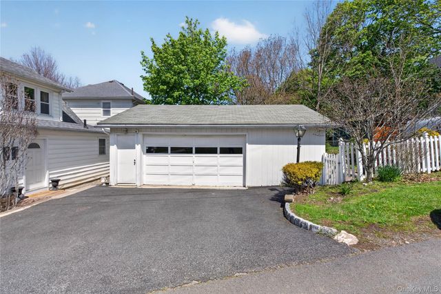 82 California Avenue, Middletown, NY 10940