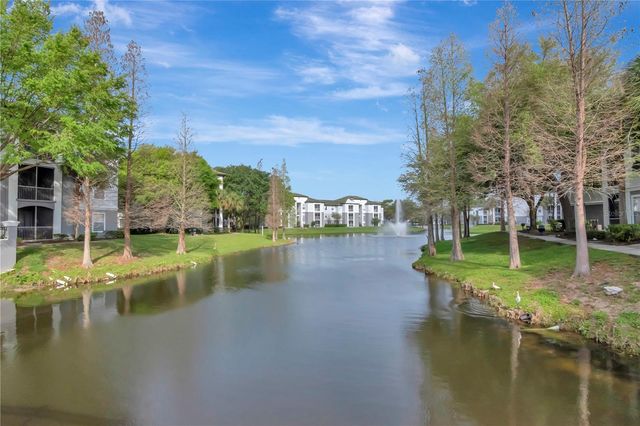 5713 LEGACY CRESCENT PLACE 101, Riverview, FL 33578