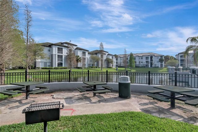 5713 LEGACY CRESCENT PLACE 101, Riverview, FL 33578