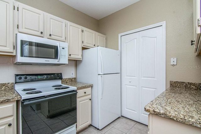 5713 LEGACY CRESCENT PLACE 101, Riverview, FL 33578