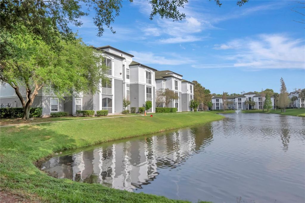 5713 LEGACY CRESCENT PLACE 101, Riverview, FL 33578