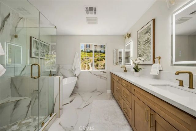 705 E Lemon Swirl, Azusa, CA 91702