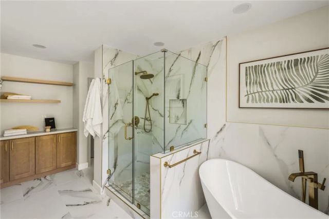705 E Lemon Swirl, Azusa, CA 91702