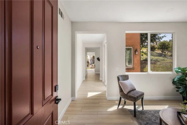 705 E Lemon Swirl, Azusa, CA 91702