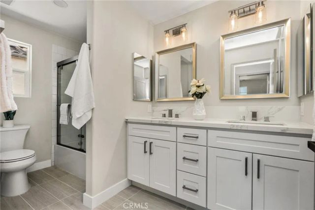 705 E Lemon Swirl, Azusa, CA 91702