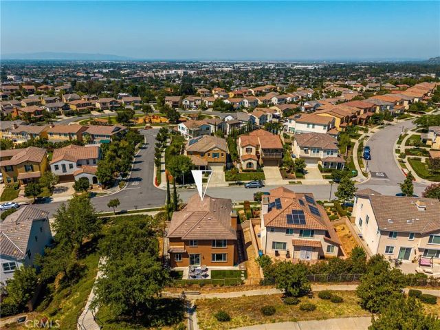 705 E Lemon Swirl, Azusa, CA 91702
