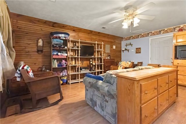 10310 Sutton Place, Harrison, AR 72601
