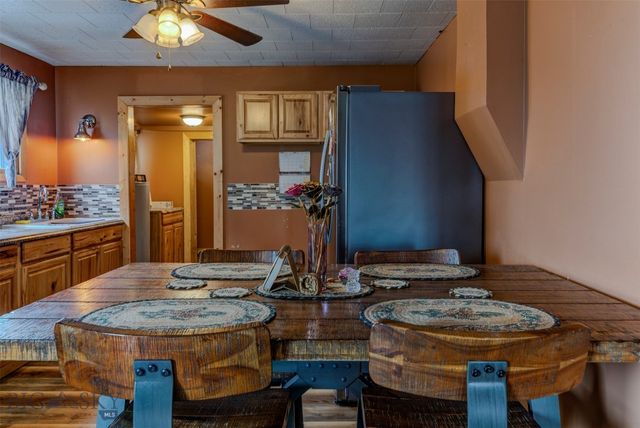 305 1st Avenue N, Clyde Park, MT 59018